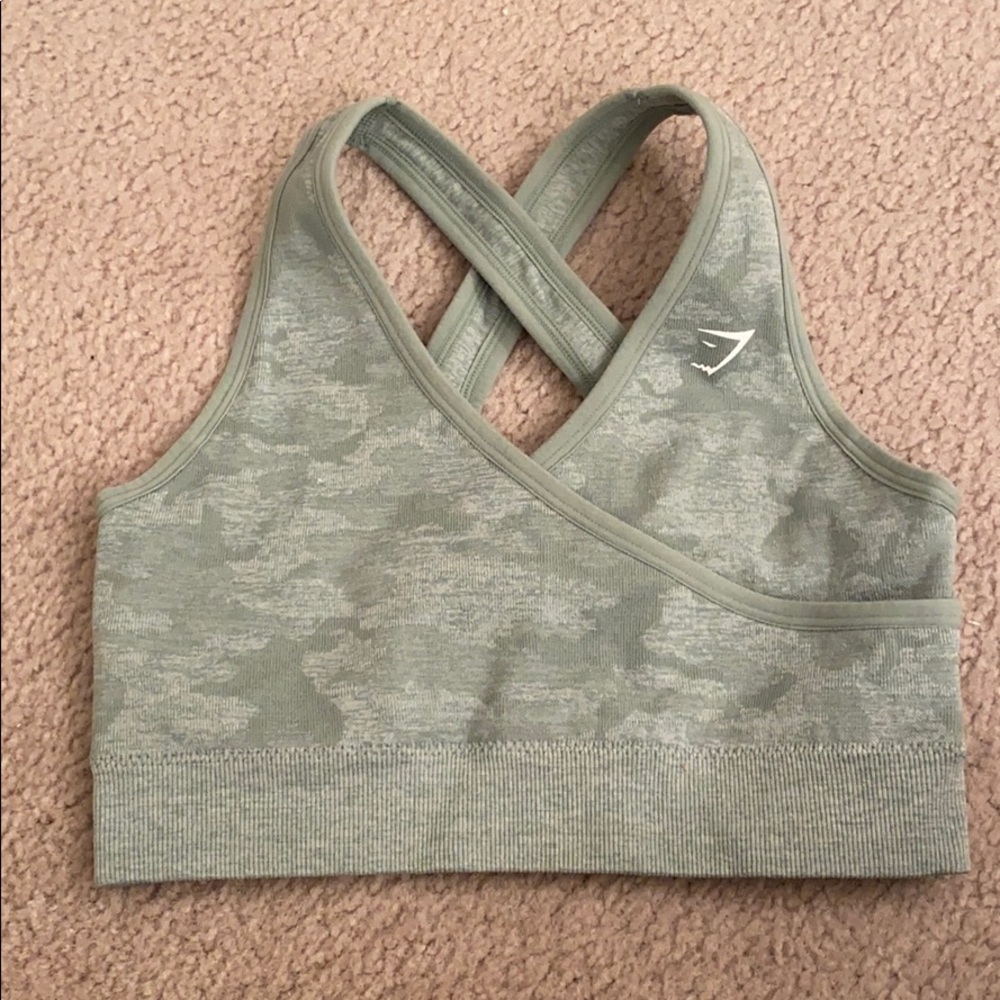 Gym shark camo seamless sports bra